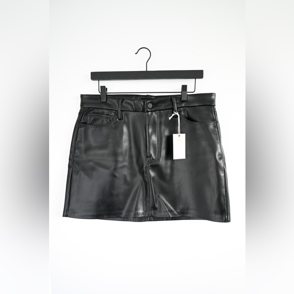 Good American “Better than leather” mini skirt NWT - Picture 4 of 8